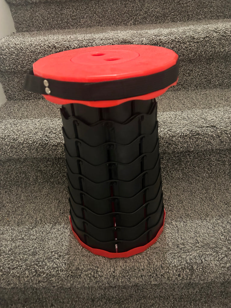 Retractable chair